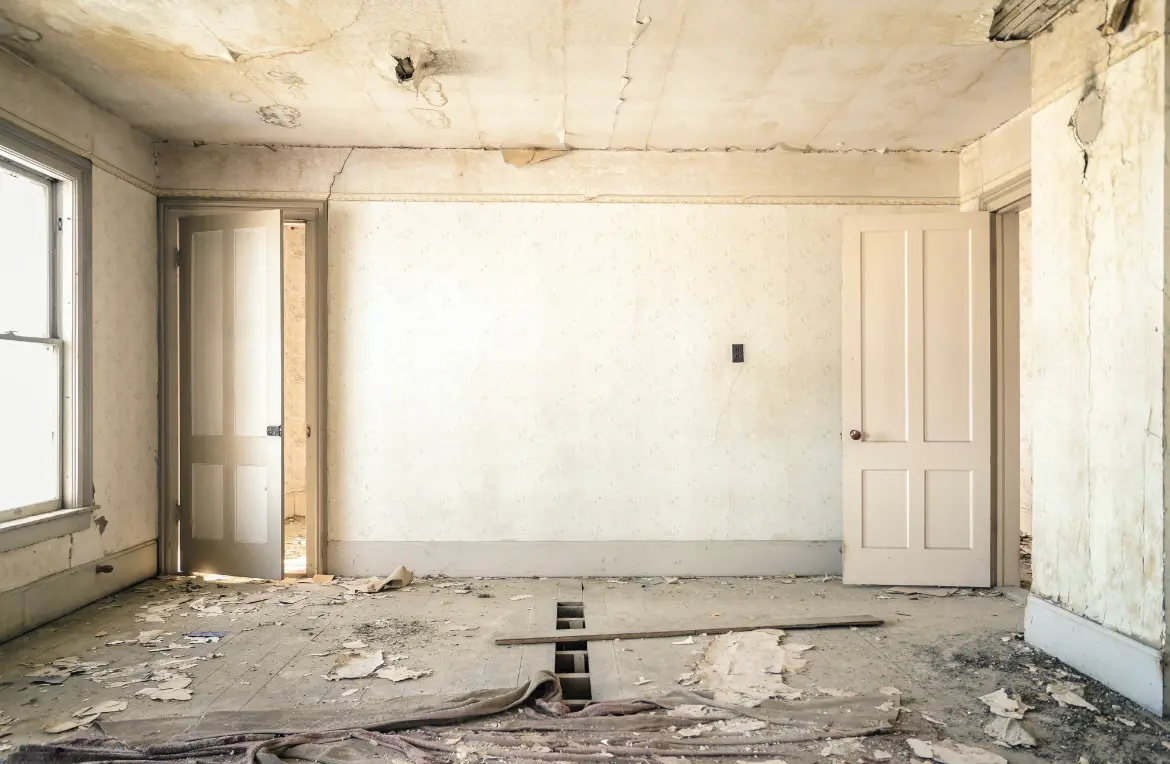 Waste disposal crew managing a cleanout project in Middle River